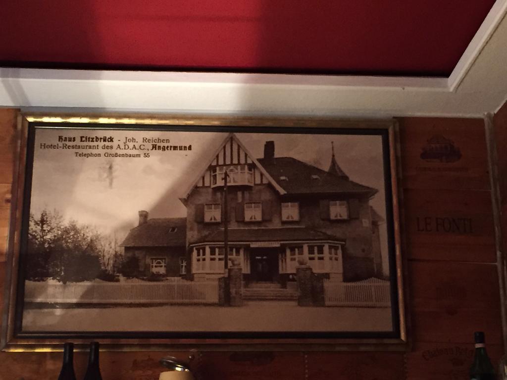 Отель Haus Litzbruck Дюссельдорф Экстерьер фото